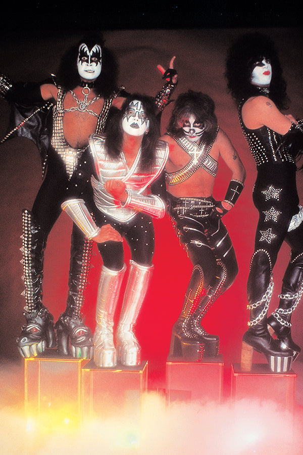 KISS ZOMBIES #1 - Comicbookeroo